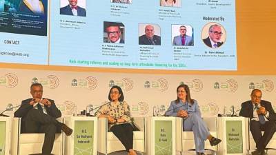 وزيرة التخطيط تستعرض جهود الدولة المصرية لتعزيز تمويل التنمية