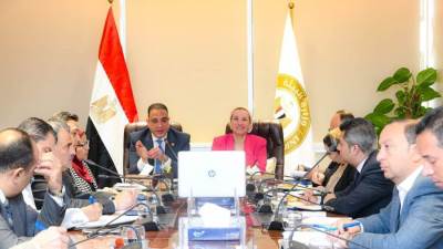 ياسمين فؤاد: المتابعة الدورية للمشروعات البيئية بالفيوم تسعى للارتقاء بالوضع البيئي