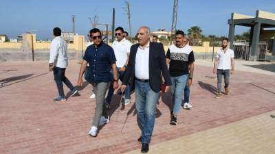 تمهيدا لافتتاحه.. وزير الشباب والرياضة يتفقد معسكر نزل الشباب بمدينة الطور