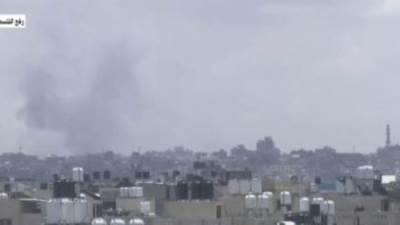 القاهرة الإخبارية تعرض مشاهد لقصف رفح الفلسطينية وتصاعد ألسنة الدخان