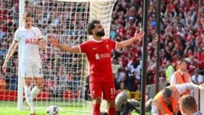 ليفربول يتغنى بهدف محمد صلاح رقم 100 فى آنفيلد