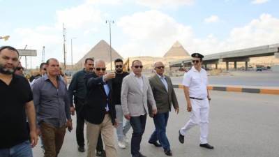 محافظ الجيزة يتفقد أعمال تطوير المناطق المحيطة بالمتحف المصري الكبير