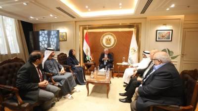 وزير التعليم يجتمع بسفيرة دولة الإمارات ووفد جامعة الشارقة بالعاصمة الإدارية الجديدة
