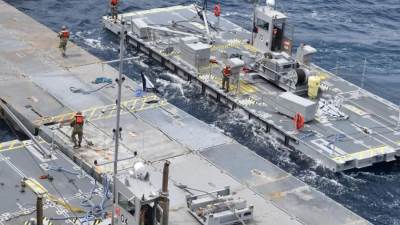 "البنتاجون" يعلن إنجاز بناء الميناء العائم في قطاع غزة