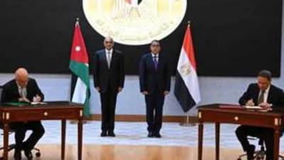 رئيسا وزراء مصر والأردن يوقعان محضر اجتماعات الدورة الـ32 للجنة العليا المُشتركة