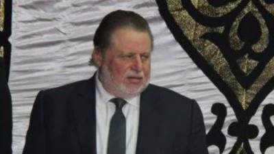 محافظ البنك المركزى يقدم التعازى لكريم عبد العزيز فى وفاة والدته