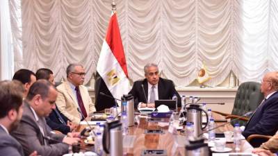 وزير العمل يتابع إجراءت تنفيذ مشروع "مهني 2030" مع "اللجنة المختصة"