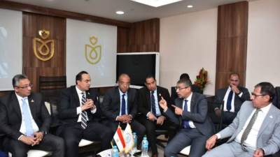 السبكي يستقبل رئيس لجنة الصحة بمجلس الشيوخ والوفد البرلماني