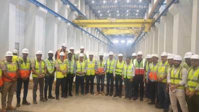 وزير الإسكان يتفقد سير العمل بمشروع سد ومحطة "جوليوس نيريرى" الكهرومائية على نهر روفيجي بتنزانيا