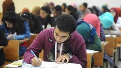 التعليم تحذر طلاب الثانوية العامة من عدم وضع علامة إكس أمام الإجابة الخاطئة