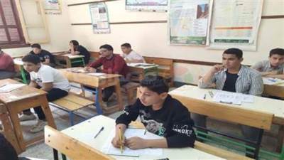 صفحات الغش تنشر أسئلة امتحان العربى للشهادة الإعدادية بالقاهرة