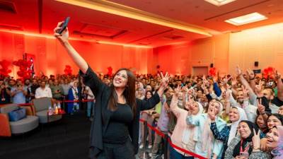 ڤودافون مصر تطلق حملة إعلانية جديدة عن نظام فليكس تجمع بين ياسمين عبد العزيز وعبد الباسط حمودة 