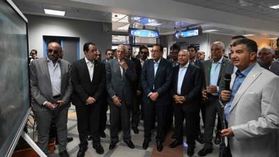 رئيس الوزراء يتفقد أعمال التشغيل التجريبي بالركاب للجزء الثالث من المرحلة الثالثة من الخط الثالث للمترو