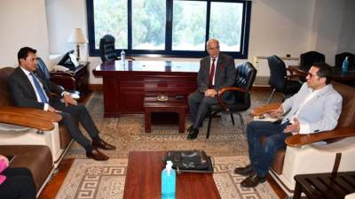 وزير الشباب يلتقي مسئولي مؤسسة تكنى للتكنولوجيا وريادة الأعمال