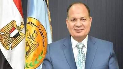 محافظ أسيوط: نسعى لنشر ثقافة أهمية السلامة والصحة المهنية