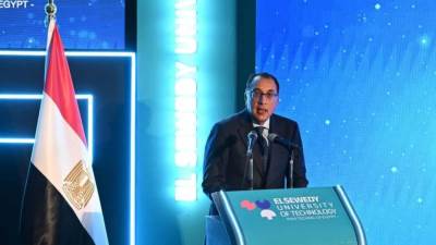 رئيس الوزراء: النهضة الصناعية تبدأ من الاهتمام بالتعليم الفني والتكنولوجي