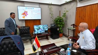 وزير الإسكان يجتمع بمقر جهاز مدينة "بنى سويف الجديدة" لمتابعة سير العمل بالمشروعات المختلفة