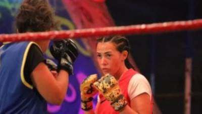 دنيا سمير غانم تروج لفيلمها الجديد روكي الغلابة