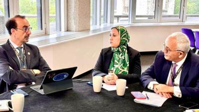 وزير التعليم يبحث مع المدير العالمي للتعليم بالبنك الدولي تعزيز التعاون في المشروعات المشتركة