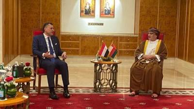 وزير السياحة يلتقي وزير التراث بسلطنة عمان لبحث سبل تعزيز التعاون