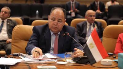 المالية: الاقتصادات العربية تتحمل تحديات ضخمة للتوترات الجيوسياسية الدولية والإقليمية