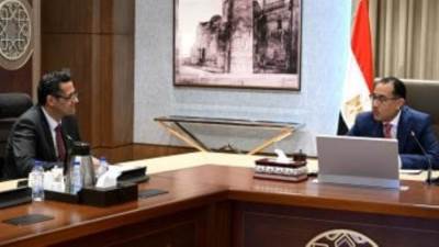 نقيب الصحفيين: رئيس الوزراء وعد بدراسة حلول لتنفيذ جميع مطالب الجماعة الصحفية