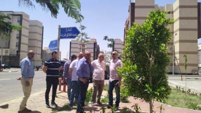 نائب رئيس "هيئة المجتمعات العمرانية" يتابع سير العمل بمشروعات مدينتي العاشر من رمضان وبدر