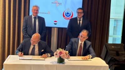 وزير الصحة يشهد توقيع بروتوكول تعاون مع شركة استرازينيكا في أمراض القلب وضغط الدم والاعتلال الكلوي