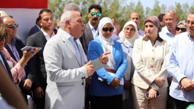 محافظ البحر الأحمر ورئيس هيئة تنمية الصعيد فى إستقبال لجنة الإدارة المحلية بمجلس النواب