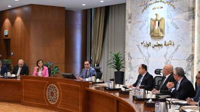 رئيس الوزراء يترأس الاجتماع الأول للجنة العليا للهيئات الاقتصادية