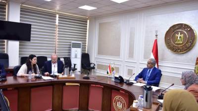 وزير العمل يترأس الإجتماع الثلاثي للتحضير لمؤتمر العمل الدولي بحضور مكتب منظمة العمل بالقاهرة