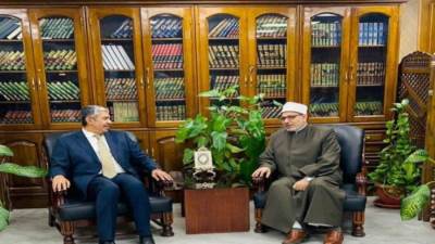 سفير اليمن مشيدا بمنهج الأزهر: الضمانة الوحيدة لمواجهة الأفكار المغلوطة