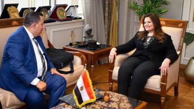 وزيرة الهجرة تستقبل أحد أبناء الجالية المصرية لبحث مشاركة الوزارة في احتفالات شهر الحضارة المصرية بكندا