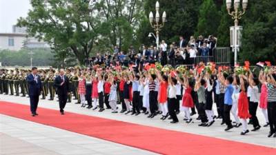 الرئيس السيسى يلتقى رئيس اللجنة الدائمة للمجلس الوطنى لنواب الشعب الصينى