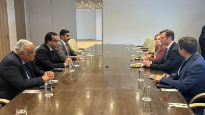 وزير الصحة يبحث مع سكرتير الدولة الروسي تعزيز التعاون في مجال تصنيع الدواء