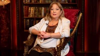 إصابة الفنانة سمية الألفي باختناق في حريق شقتها بالجيزة