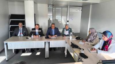 وزير العمل يلتقى مدير إدارة "المعايير" ورئيس قسم الحريات النقابية بجنيف