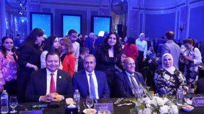 رئيس الهيئة العامة للاعتماد والرقابة الصحية يتسلم جائزة الإنجاز المؤسسي (Top Achievers) ضمن احتفالية "قمة مصر للأفضل "