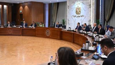 رئيس الوزراء يتابع الموقف التنفيذي لبرنامج التنمية المحلية بصعيد مصر