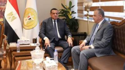وزير التنمية يتابع مع محافظ سوهاج الموقف التنفيذي للمشروعات التنموية والخدمية بالمحافظة