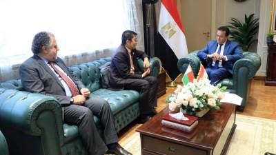 وزير الصحة يبحث مع نظيره بدولة مدغشقر سبل التعاون فى المجال الصحي