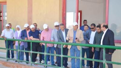 نائب رئيس "هيئة المجتمعات العمرانية" يتابع سير العمل وموقف الخدمات المقدمة للمواطنين بسوهاج الجديدة