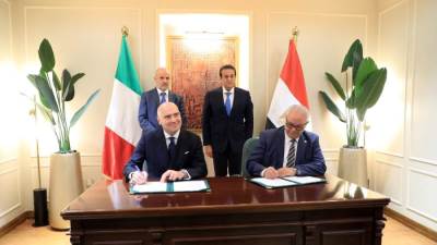 وزير الصحة يشهد توقيع مذكرة تفاهم بين الرابطة الإيطالية لشركات الأدوية والمعهد العالي للتقنية