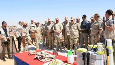  رئيس أركان حرب القوات المسلحة يشهد إجراءات التأمين التخصصى لأحد تشكيلات الجيش الثالث الميدانى