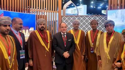 وزير التجارة والصناعة يلتقي وزير تجارة الاتحاد الأوراسي 