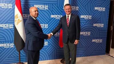 وزير النقل يعقد سلسلة من اللقاءات الهامة مع نظرائه في الإمارات وروسيا