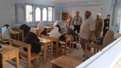 بدء امتحان اللجنة الأولى لطلاب الثانوية الأزهرية علمى بمادة اللغة الأجنبية