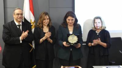 نيفين الكيلاني: الوزارة رفعت شعار "تحقيق العدالة الثقافة" من خلال نشر الفعاليات