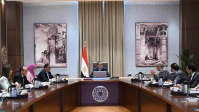 رئيس الوزراء يلتقي مسئولي مجموعة "العربي" لاستعراض زيادة نسب التصنيع المحلي