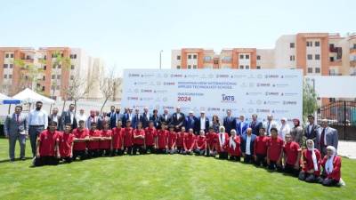 افتتاح مدرسة ماونتن فيو الدولية للتكنولوجيا التطبيقية(IATS) كأول مدرسة متخصصة في إدارة المنشآت والمسطحات الخضراء